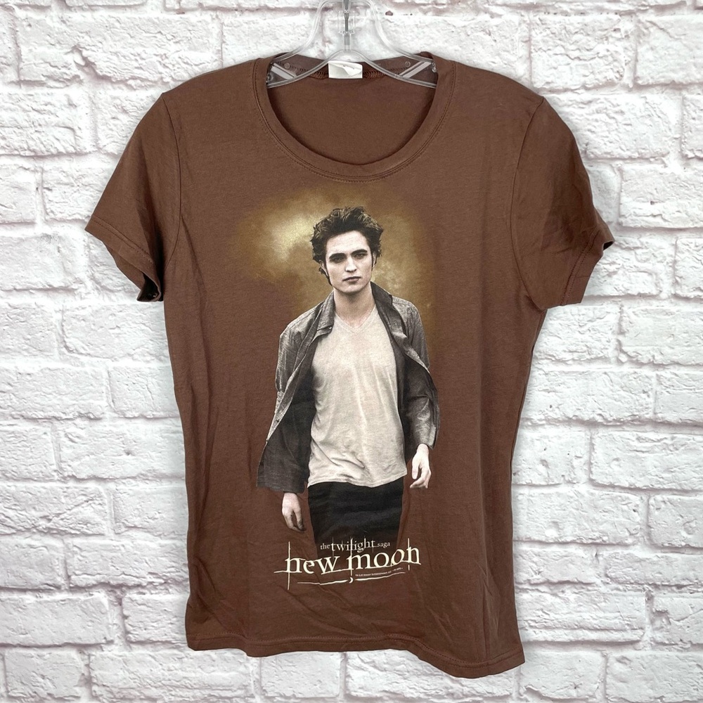 Bay Island Brown "New Moon" Twilight Graphic Tee